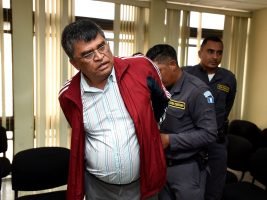 Condenan a Arnoldo Medrano a 29 años de prisión por caso de corrupción