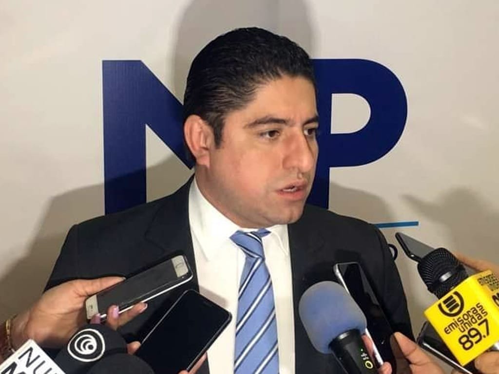 Cambian a Fiscal Stuardo Campos